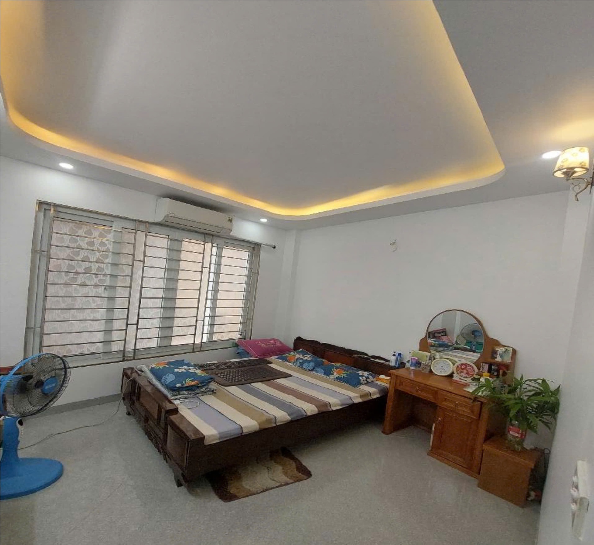 Bán nhà Tam Trinh, Mai Động hàng xóm TIMES CITY. DT 32 m5 tầng. Chỉ 4 tỷ 8